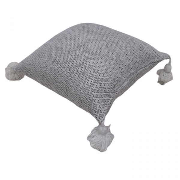 Coussin pompoms 12