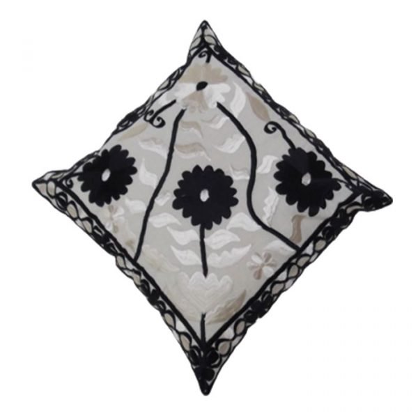 Coussin broderie sabra 26