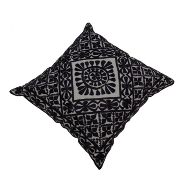Coussin broderie sabra 36